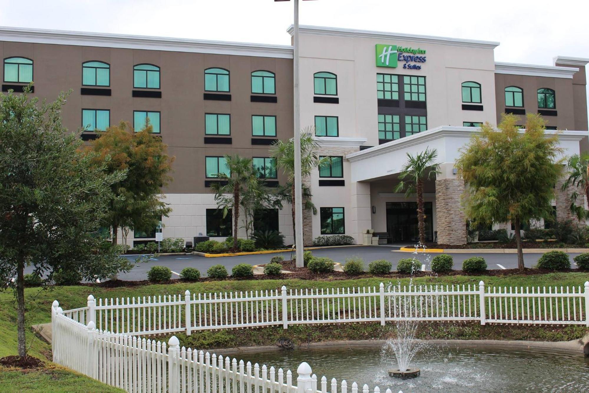 Hotel Express & Mobile West I-10 By Ihg 3*